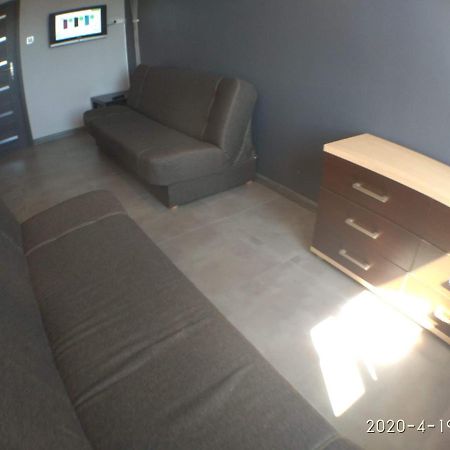 2120 Przyjazni 4 - Tanie Pokoje - Samodzielne Zameldowanie - Self Check In Poznań Kültér fotó