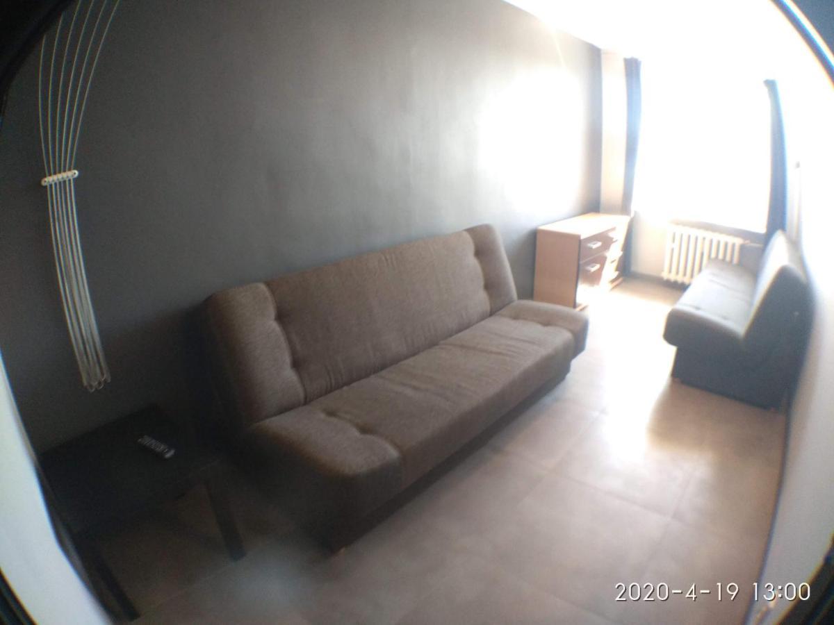 2120 Przyjazni 4 - Tanie Pokoje - Samodzielne Zameldowanie - Self Check In Poznań Kültér fotó