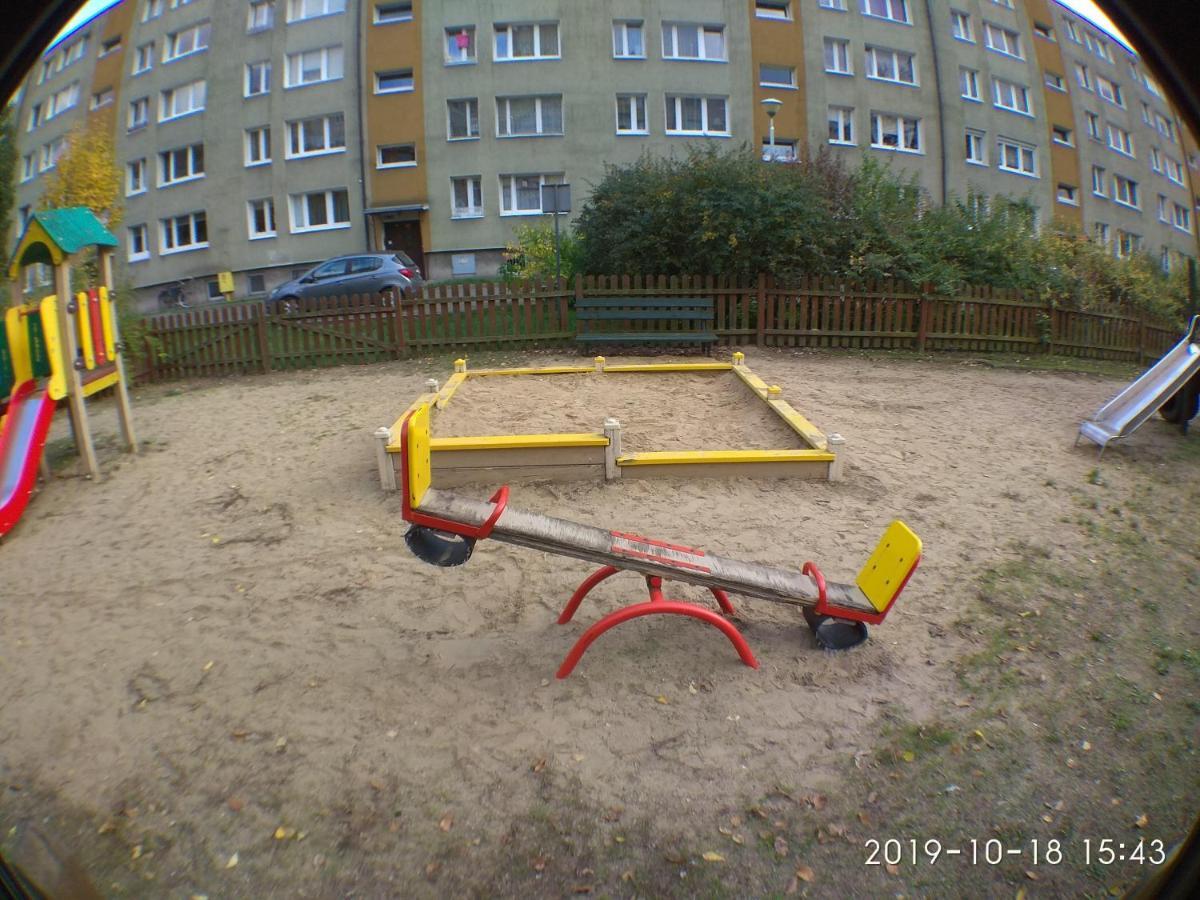 2120 Przyjazni 4 - Tanie Pokoje - Samodzielne Zameldowanie - Self Check In Poznań Kültér fotó