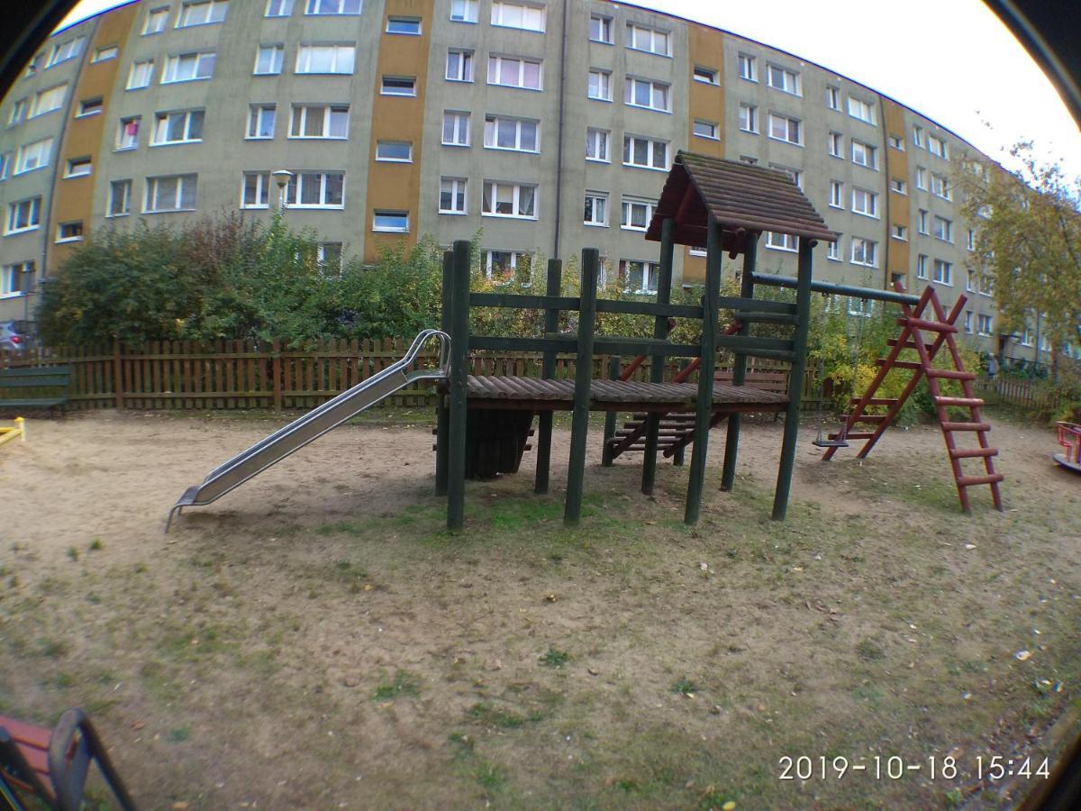 2120 Przyjazni 4 - Tanie Pokoje - Samodzielne Zameldowanie - Self Check In Poznań Kültér fotó