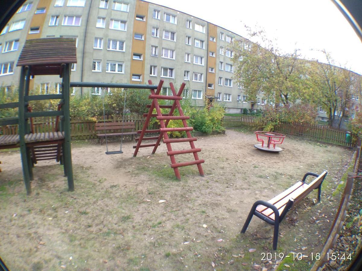 2120 Przyjazni 4 - Tanie Pokoje - Samodzielne Zameldowanie - Self Check In Poznań Kültér fotó