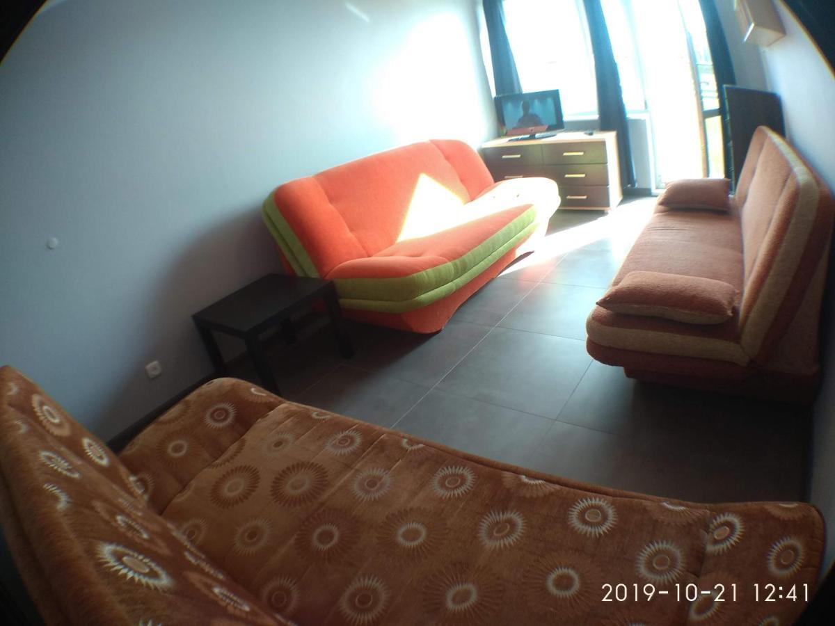 2120 Przyjazni 4 - Tanie Pokoje - Samodzielne Zameldowanie - Self Check In Poznań Kültér fotó